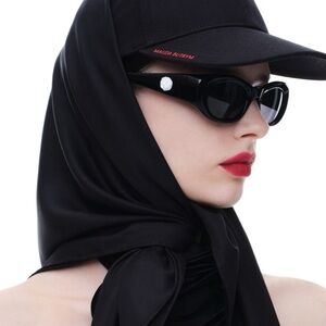 Magda Butrym for H&M Elegant Black Women's Scarf and Cap Set
